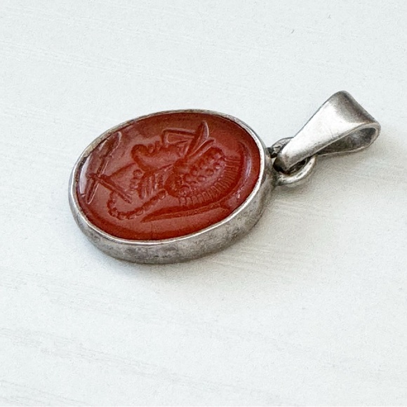 Greek Soldier Pendant Hand Carved Red Agate Sterling Silver 925 - Picture 4 of 10